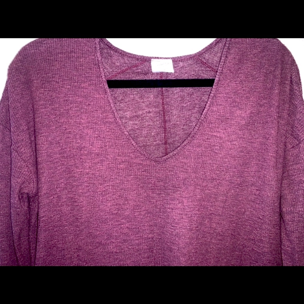 Lightweight, Comfy Sweater Like Top - image 5